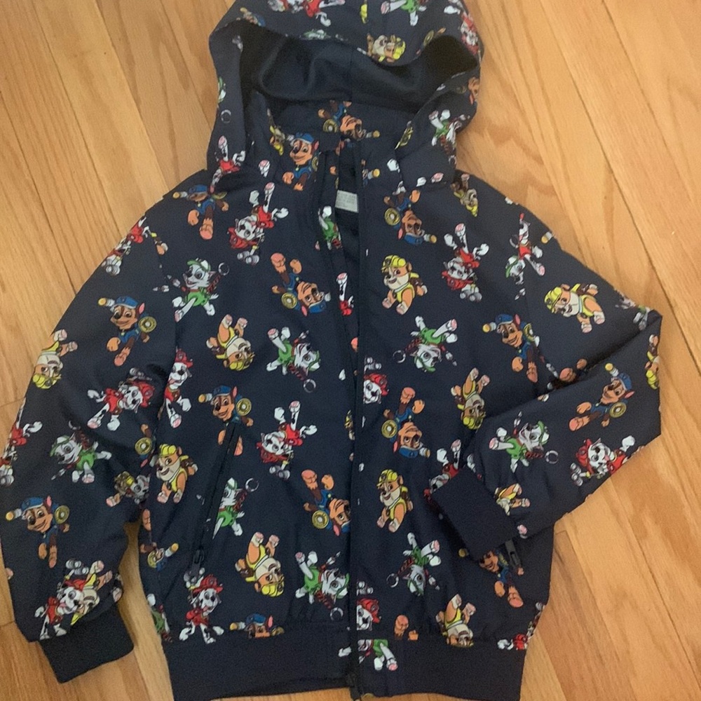 H&M paw patrol light jacket size 6-8y
